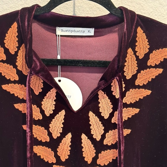 Rusttydustty Burgundy Velvet Embroidered Long Sleeve Boho Dress NWT- Size XL - Picture 3 of 5